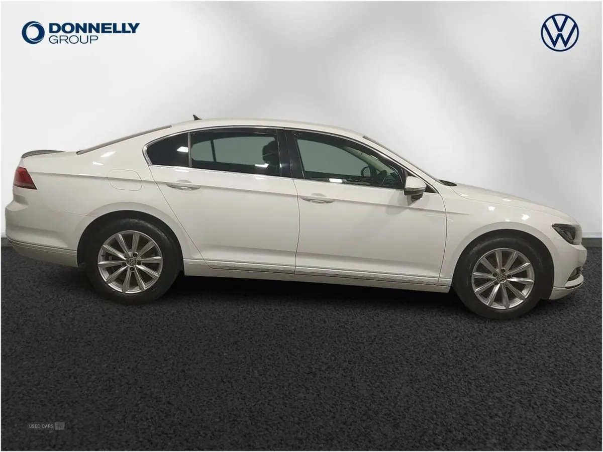 Volkswagen Passat 2.0 TDI SE Business 4dr - Image 4