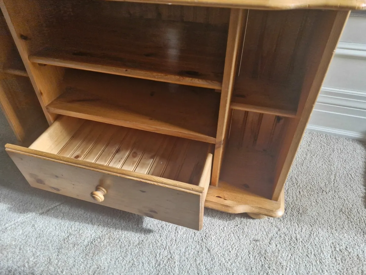 Corner tv table - Image 2