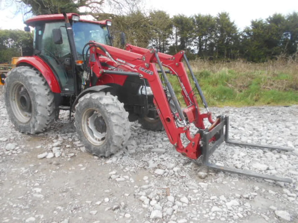 CASE FARMALL 115A & LR85 LOADER - Image 1