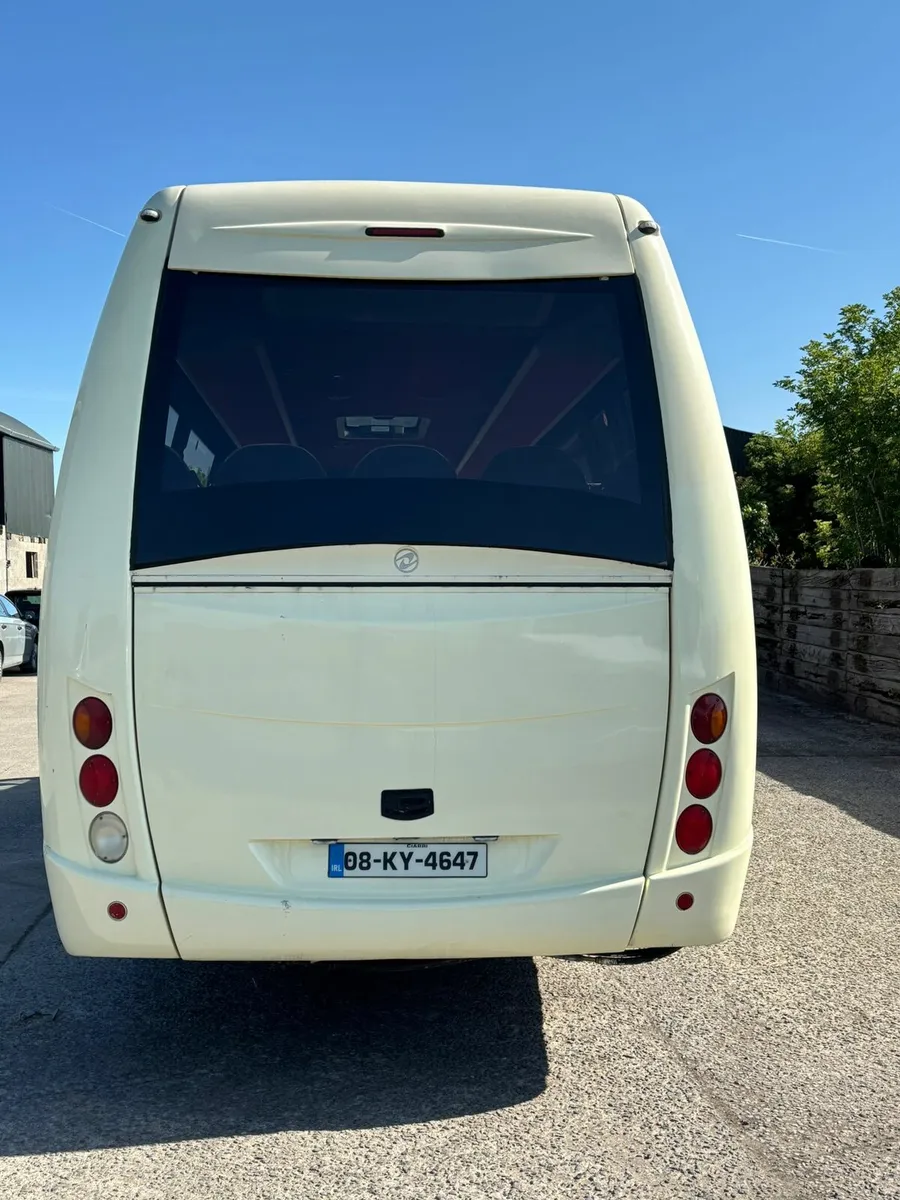 32 Seater Iveco - Image 2