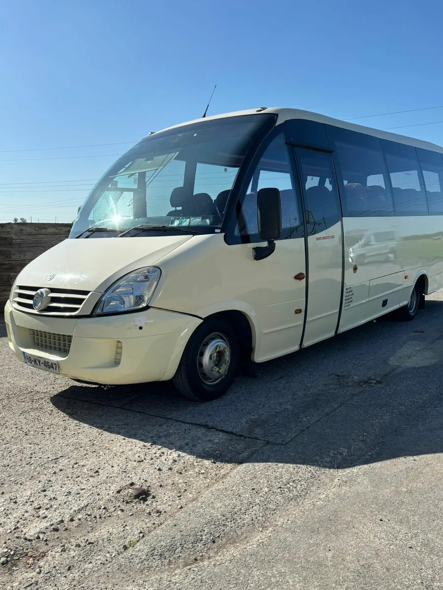 32 Seater Iveco - Image 4