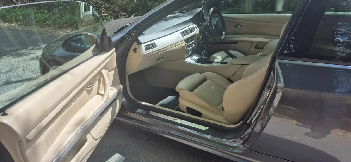 BMW 3-Series 2008 - Image 4