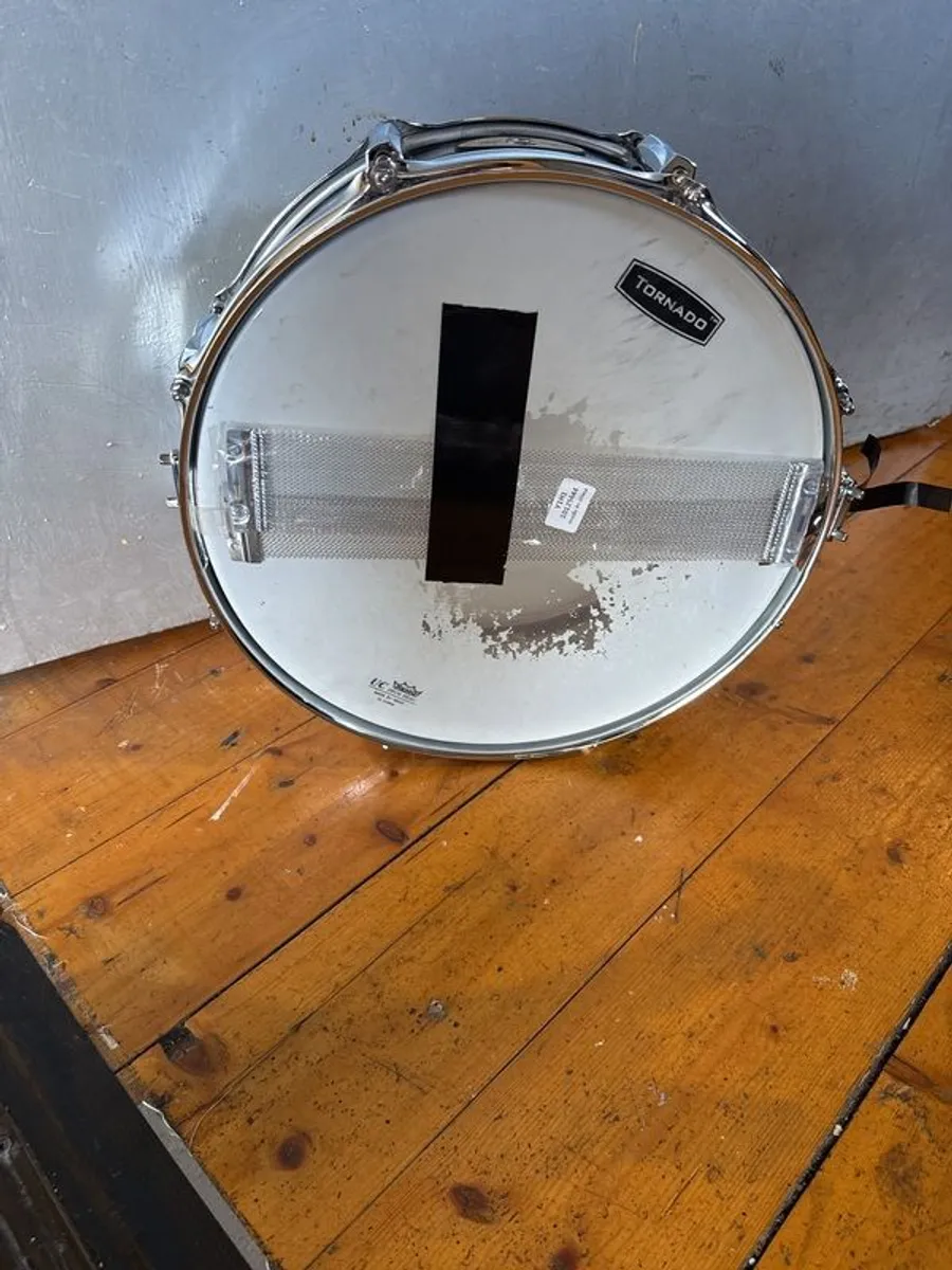 Snare Drum: Pearl  Size: 14" x 05" Sensitone Steel - Image 2