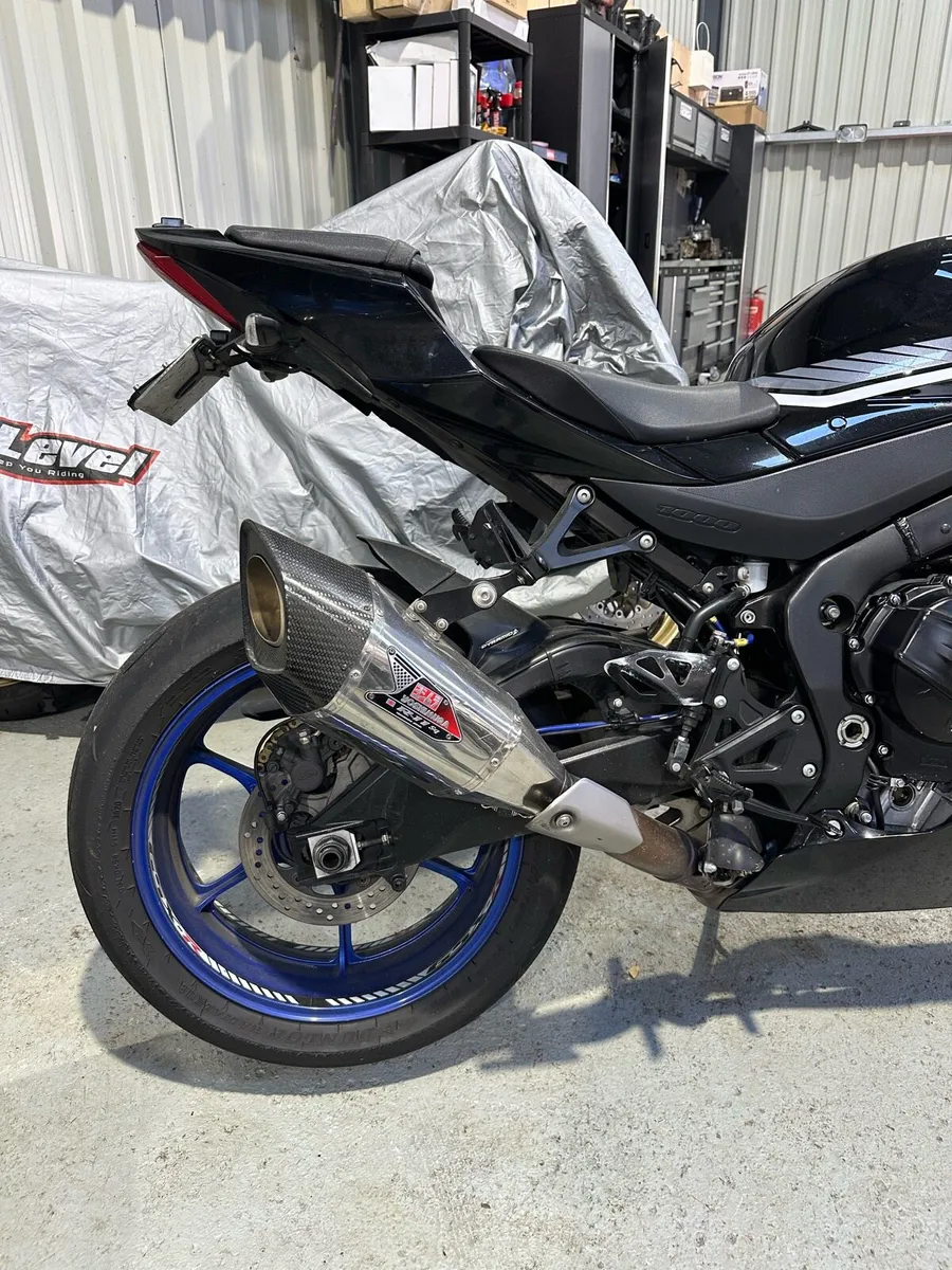 19 Suzuki gsxr 1000 r model - Image 3