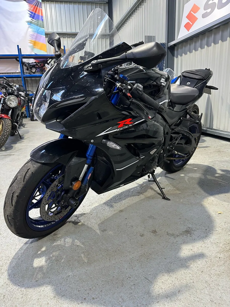 19 Suzuki gsxr 1000 r model - Image 4
