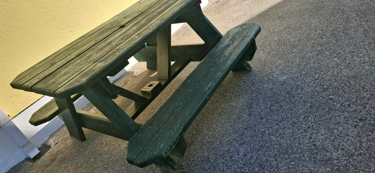 Kids Picnic Table - Image 1