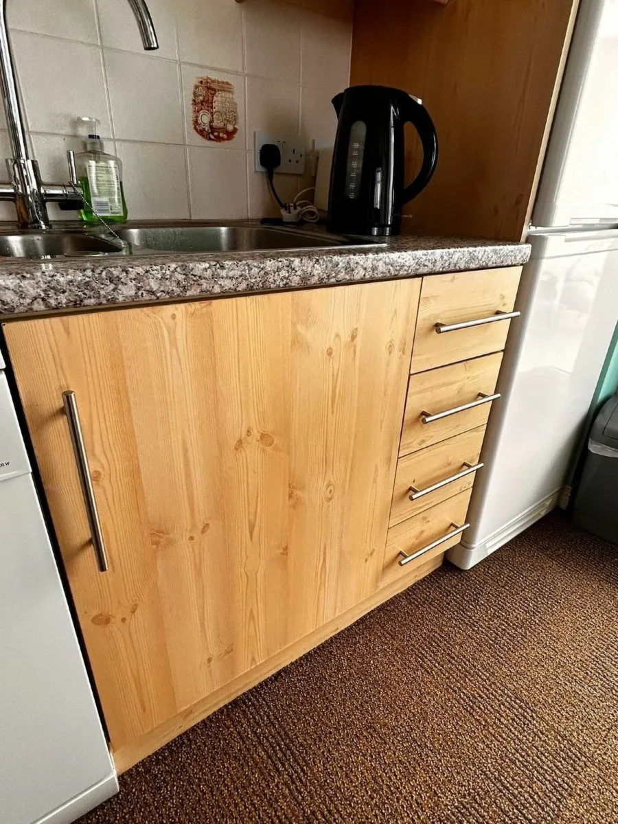 Kitchen - Image 4