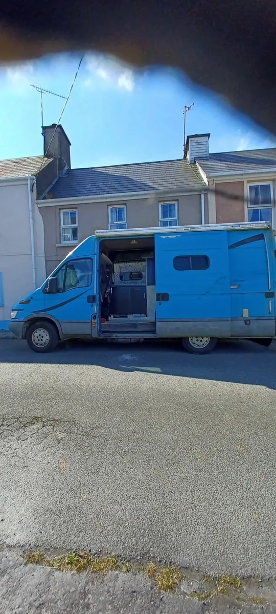 New cvrt. '00 Iveco Daily Campervan on log. - Image 1