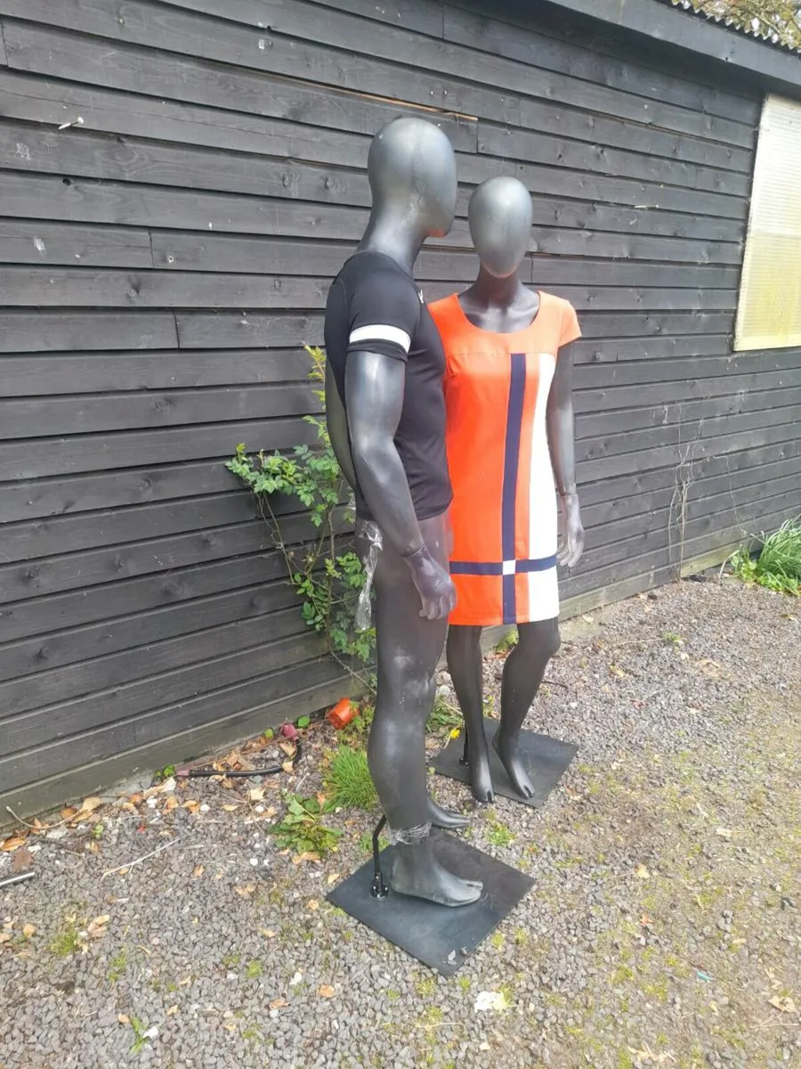 Mannequin - Image 3