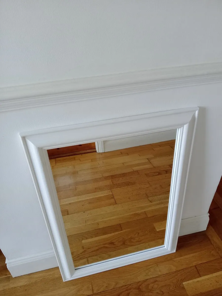 White mirror