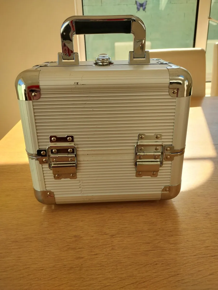 Vanity Case - Image 2