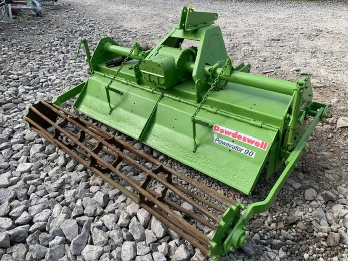 DOWDESWELL 90" ROTOVATOR WITH CRUMBLER - Image 3