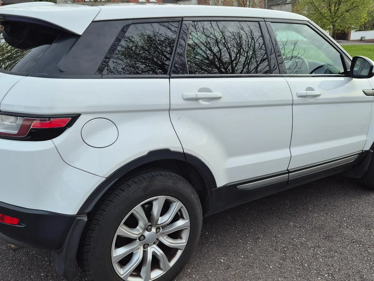 Land Rover Range Rover Evoque 2016 - Image 3