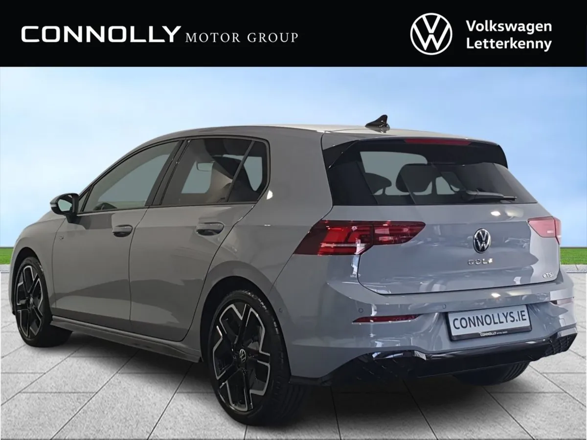 Volkswagen Golf R-line TSI Mhev 150HP - Image 4