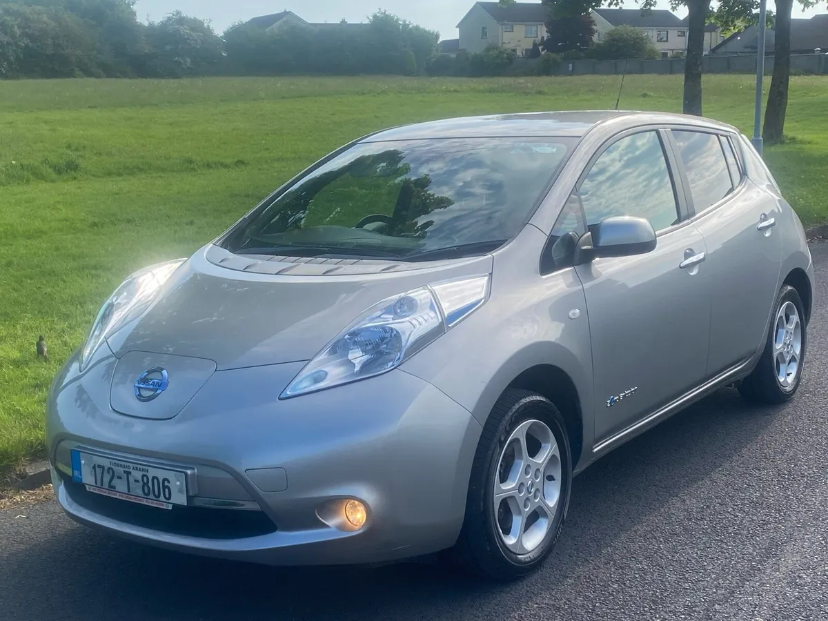 2017 Leaf, Electric,1 Owner, Full History, 120km - Image 2
