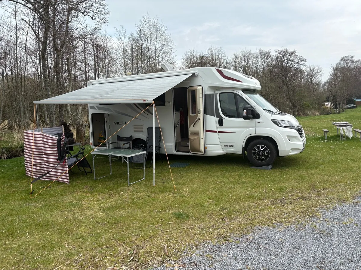 Motorhome - Image 2