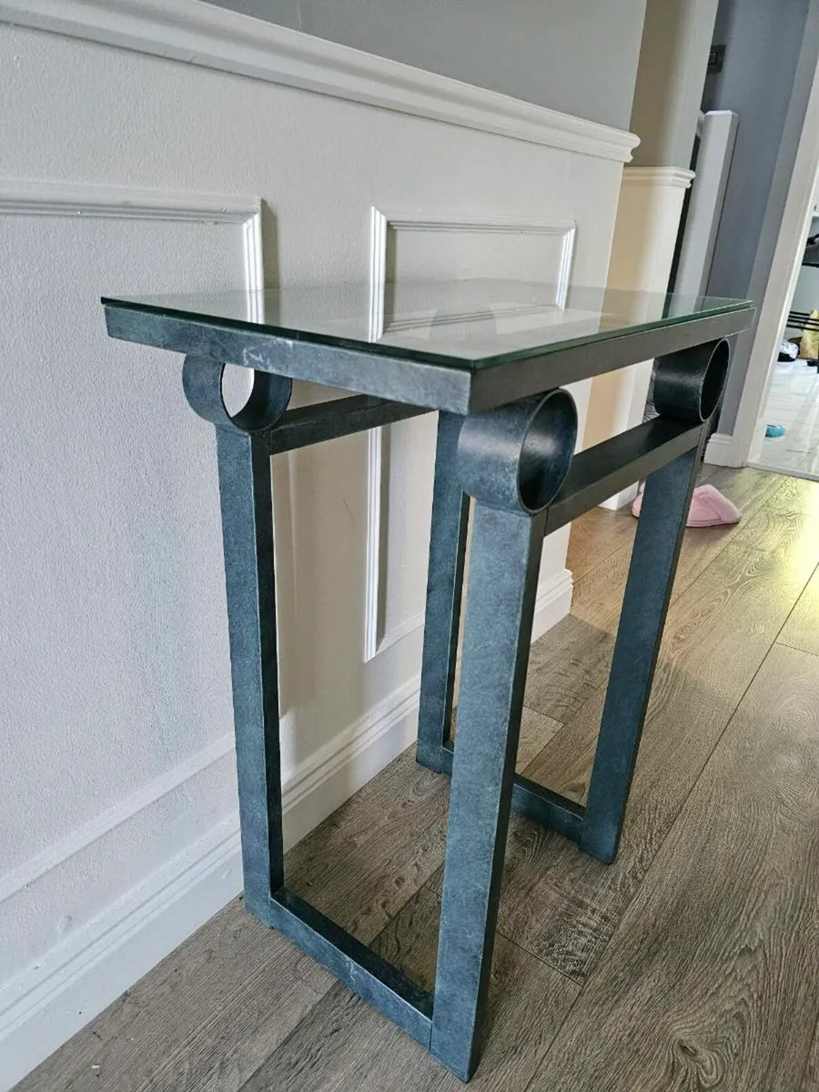 Consol Table - Image 4