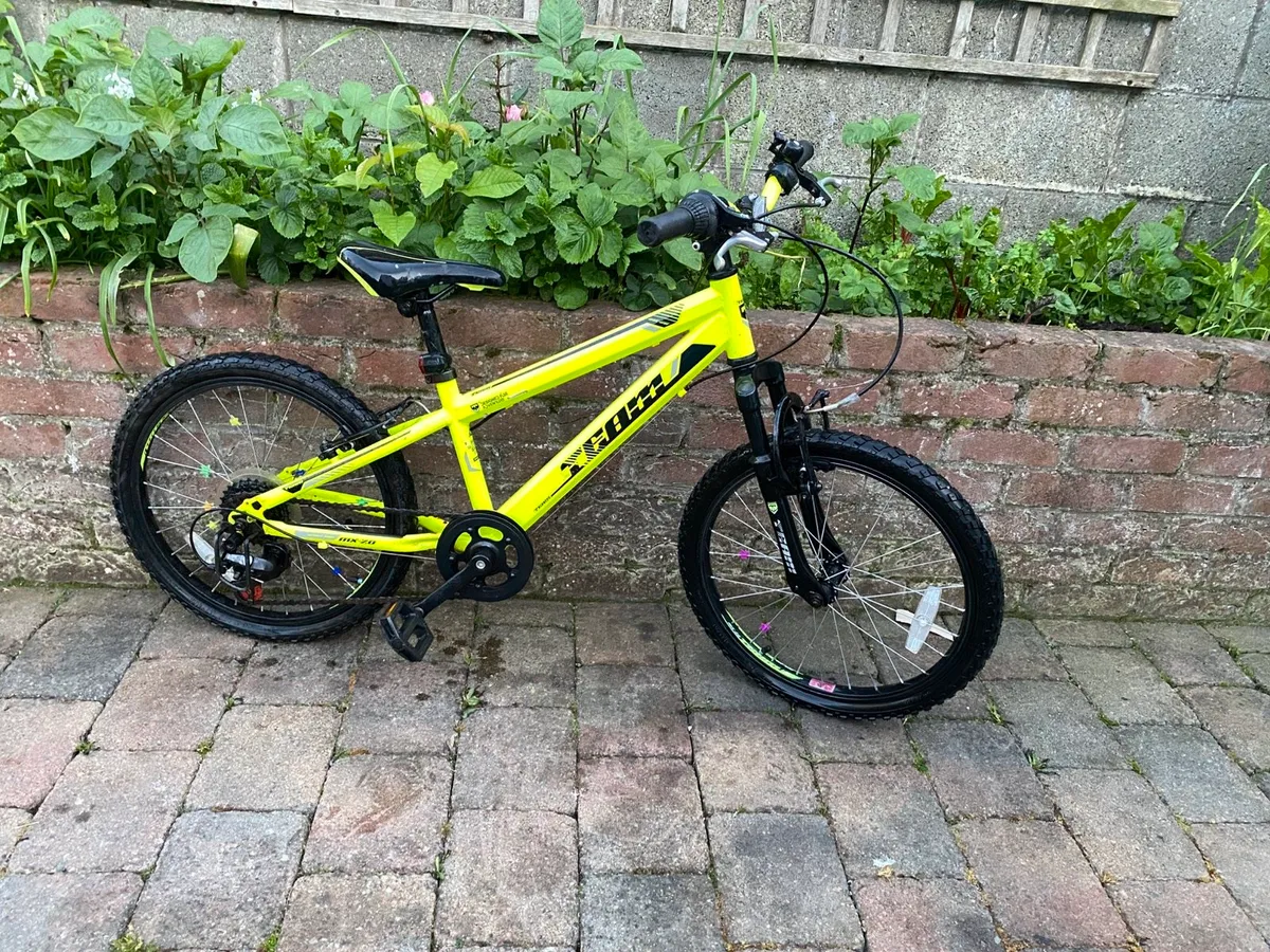 Adventure boys bike great condition like New - Image 1