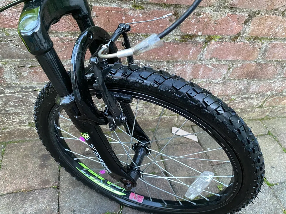 Adventure boys bike great condition like New - Image 3