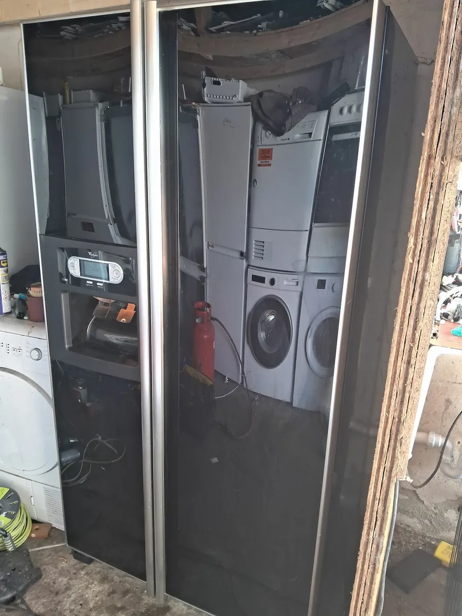 WHIRLPOOL AMERICAN FRIDGE AND FREEZER - Image 1