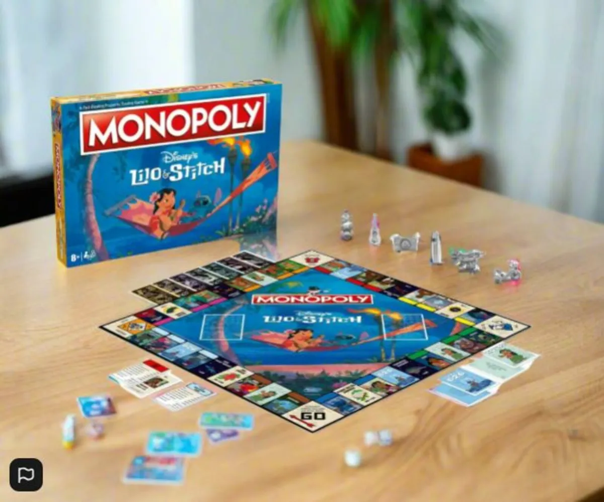 Monopoly Lilo And Stitch Family Board Game - Image 1
