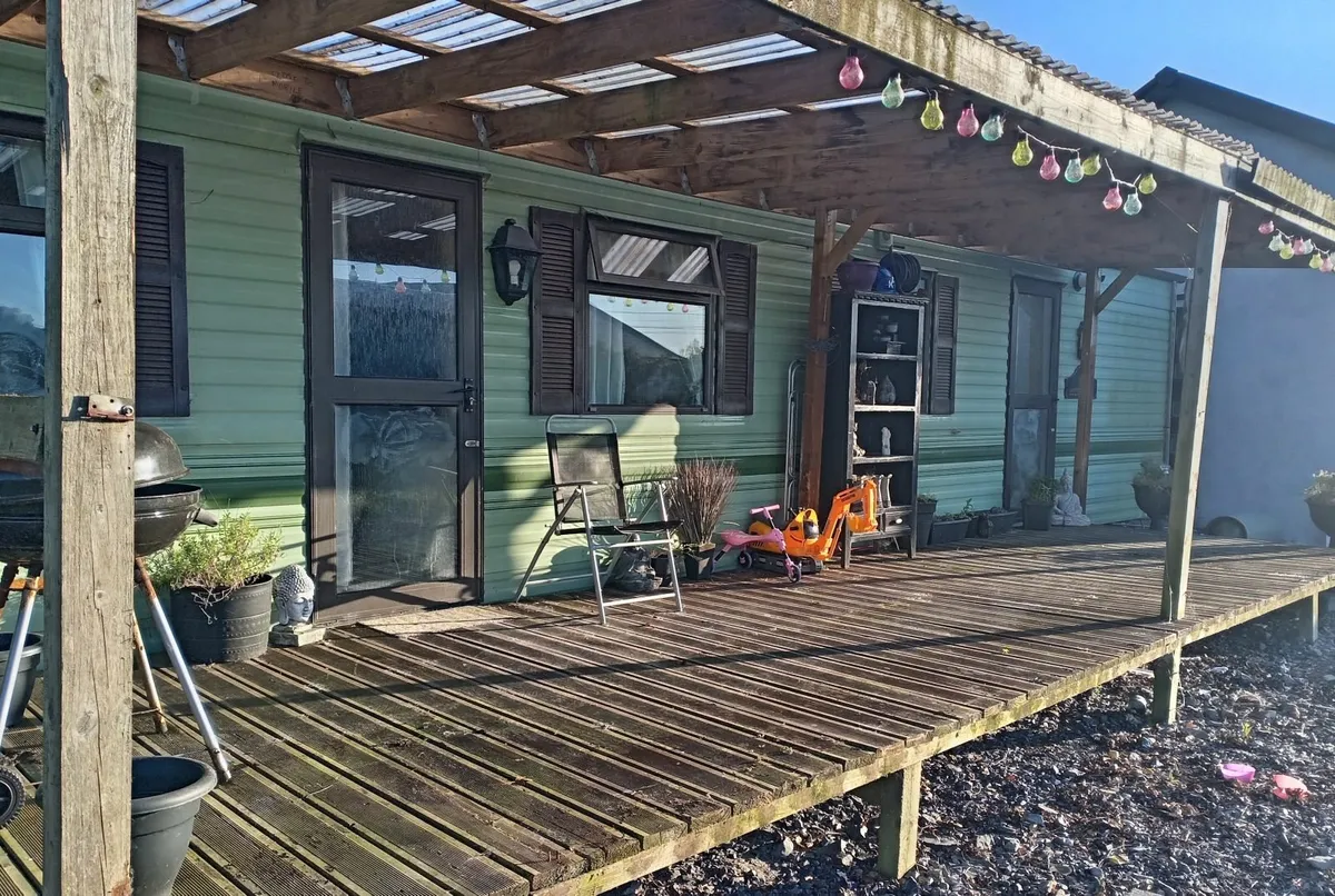 Mobile Home - Image 1