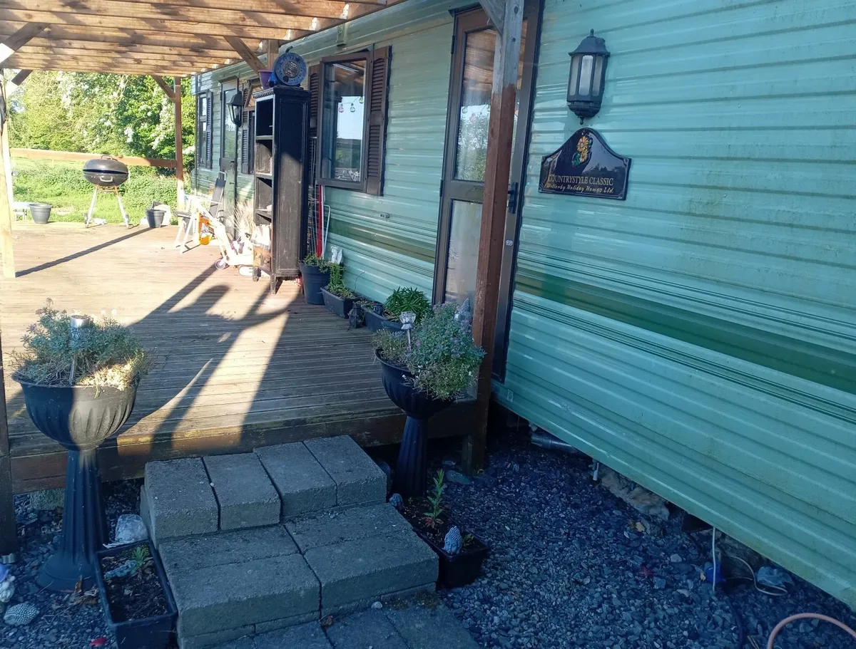 Mobile Home - Image 3