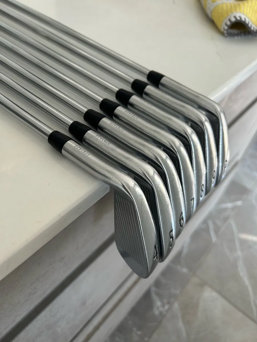 Titliest CB 718 irons 4-pw - Image 3