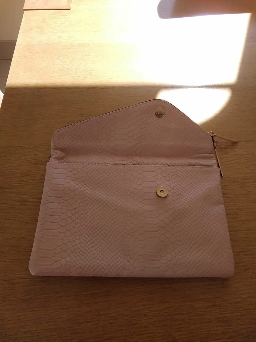 River Island Cream clutch bag - Image 2