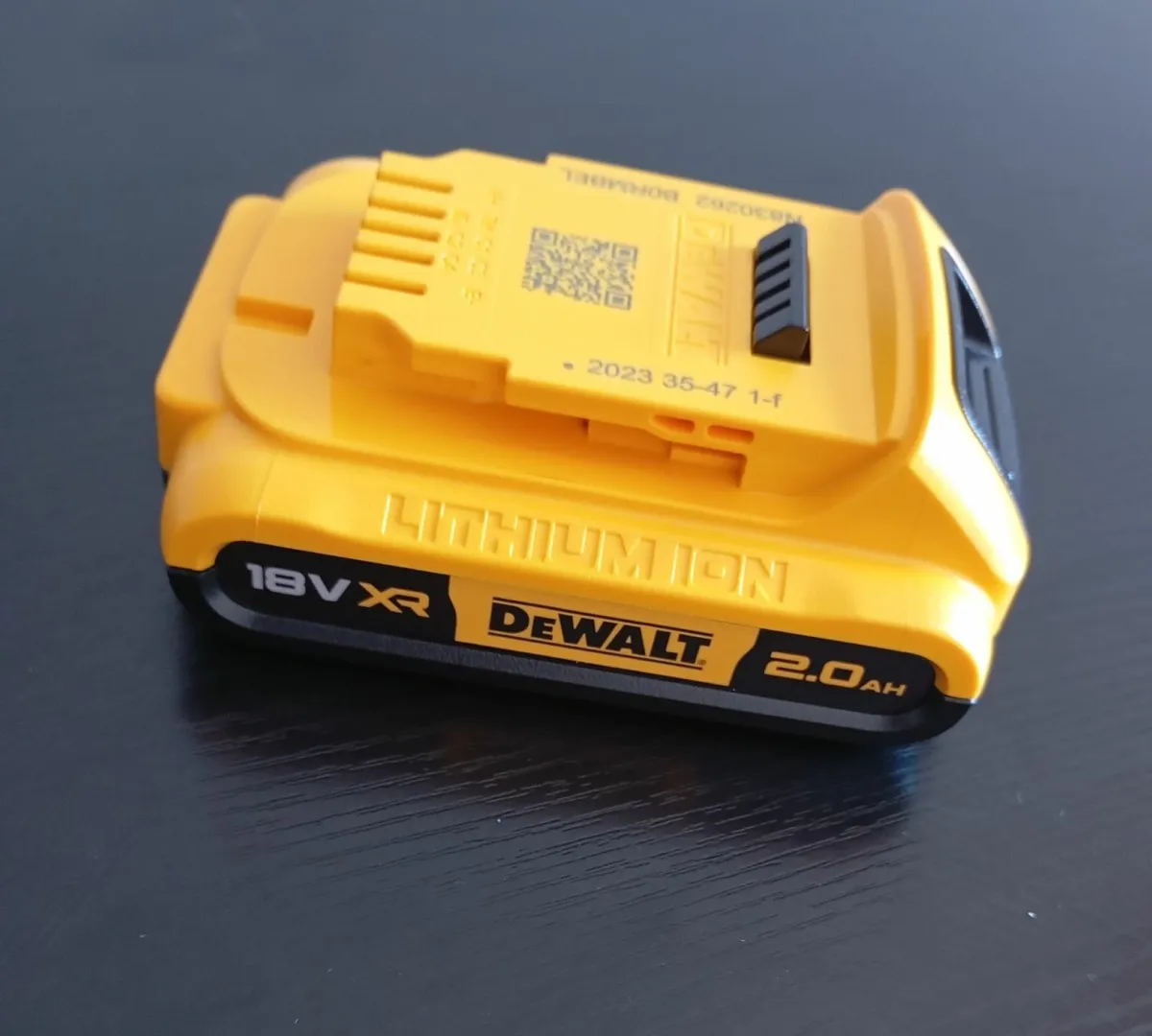 DeWalt Torch & Battery - Image 2