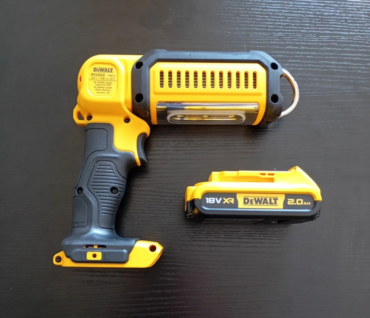 DeWalt Torch & Battery - Image 1