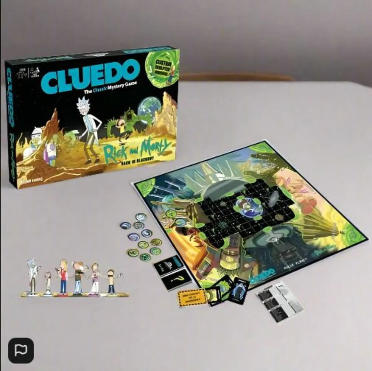 Cluedo Rick and Morty Family Board Game - Image 3