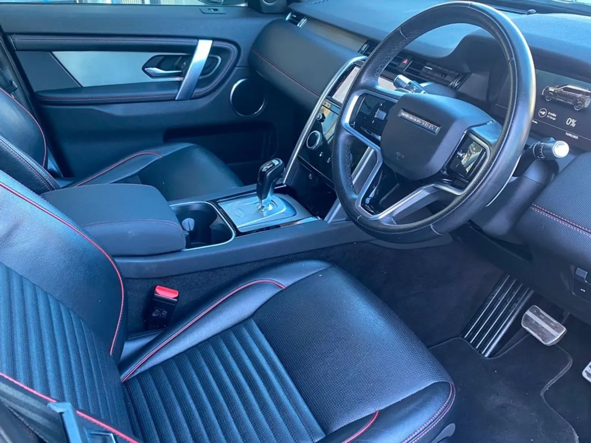 Land Rover Discovery Sport P300e R-dynamic SE Aut - Image 4