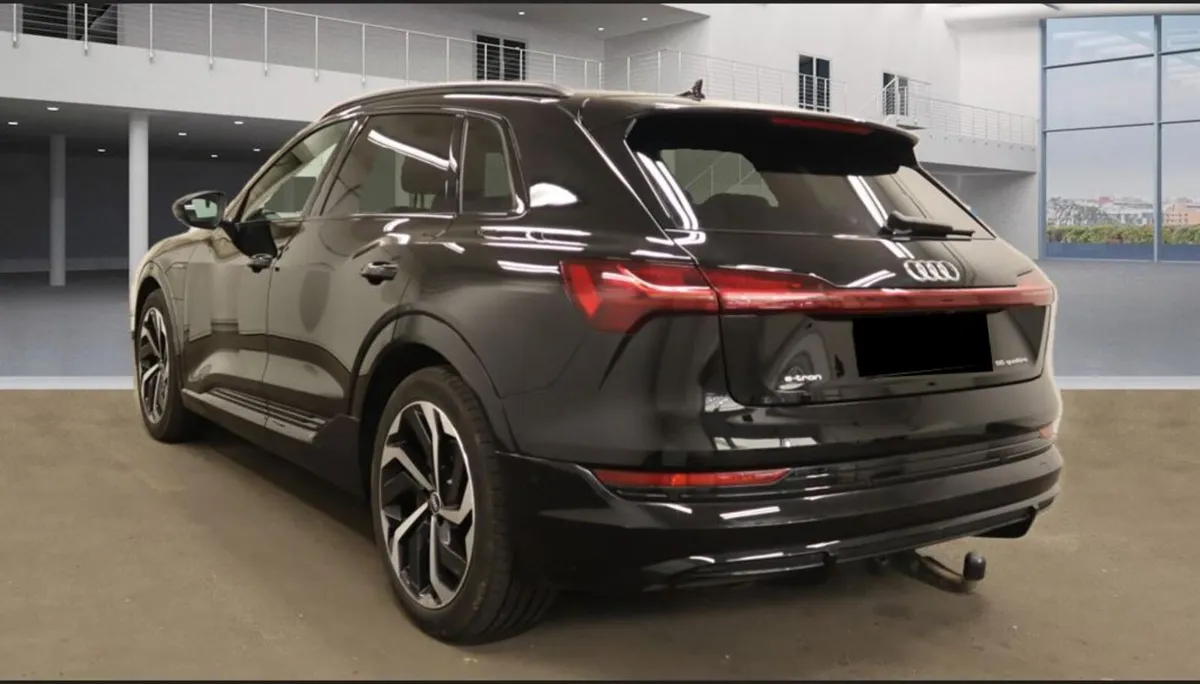 2021 AUDI E-TRON BLACK EDITION 55 95KwH BATTERY - Image 3