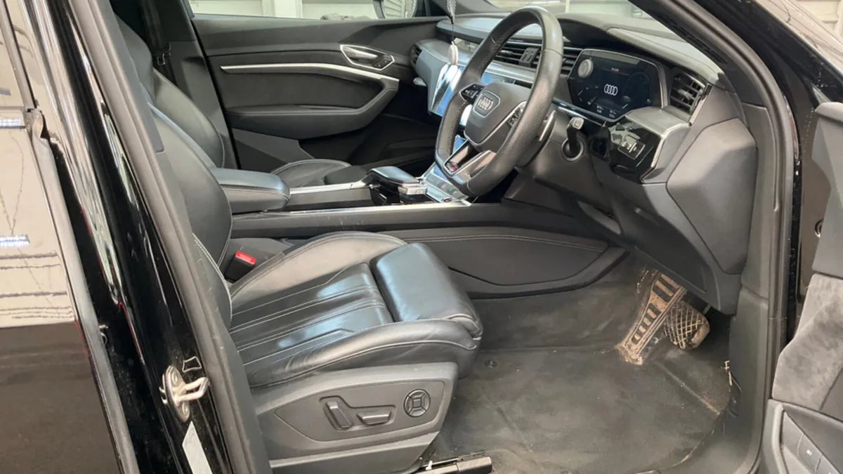 2021 AUDI E-TRON BLACK EDITION 55 95KwH BATTERY - Image 2