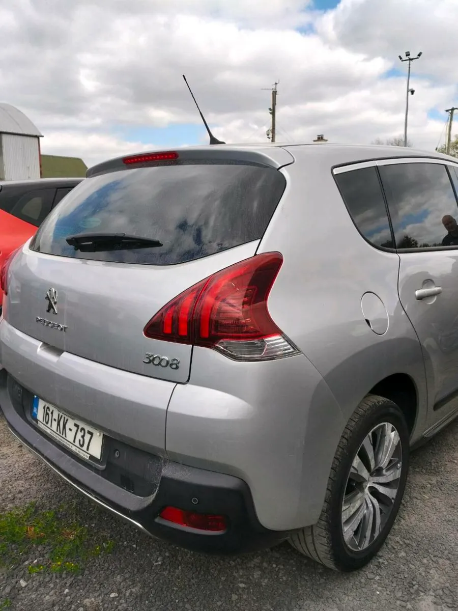 Peogeut 3008 - Image 3