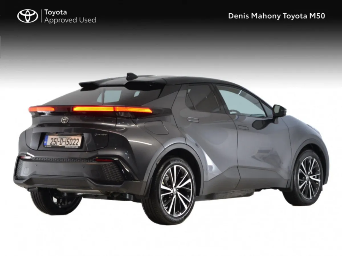 Toyota C-HR Plug-In Hybrid Sol - Image 2