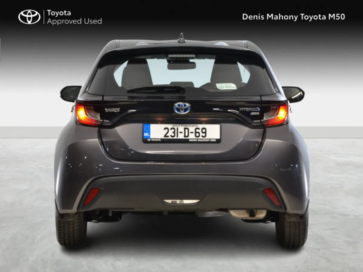 Toyota Yaris Hybrid Luna - Image 4