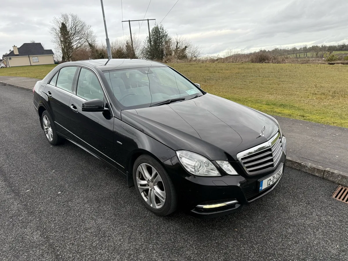 Mercedes E220 Avangarde Auto/Top spec/New nct - Image 1