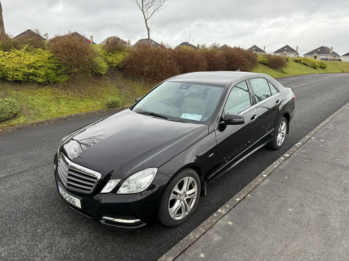Mercedes E220 Avangarde Auto/Top spec/New nct - Image 3