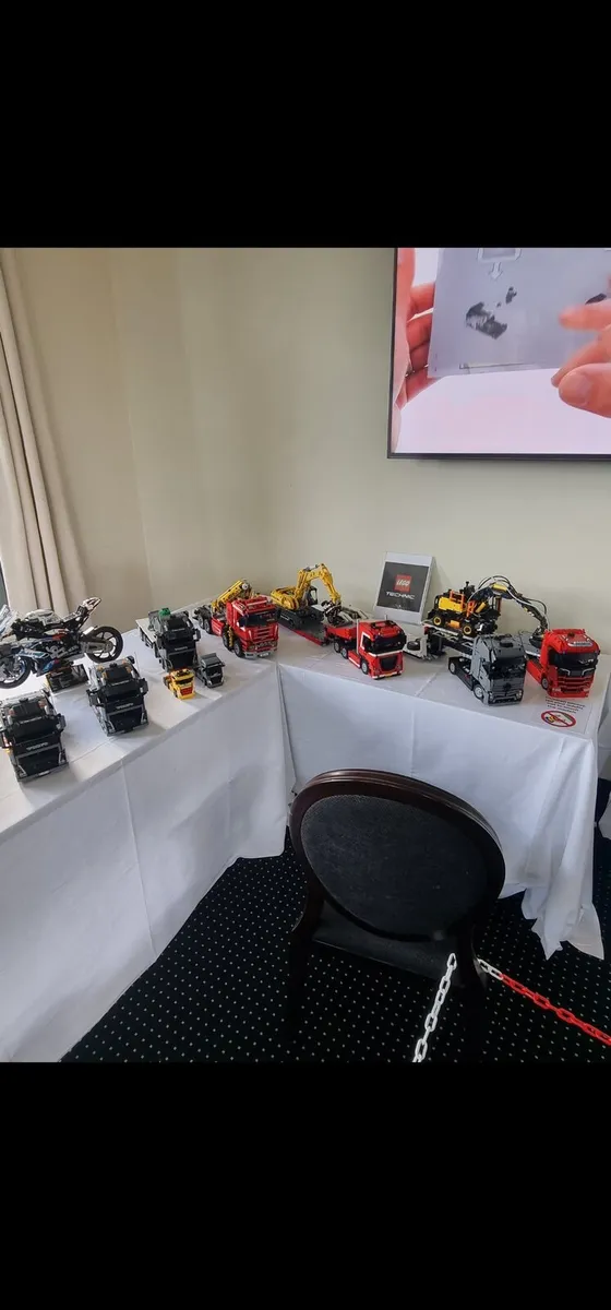 Lego Collection Technic/ Speed Champions - Image 2
