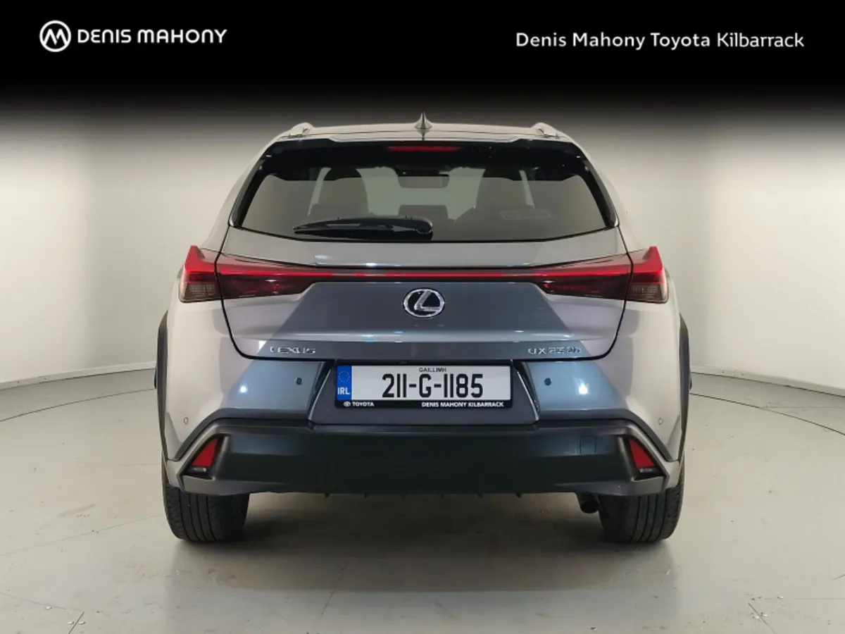 Lexus UX UX250h Luxury FWD (Car Play std) - Image 4