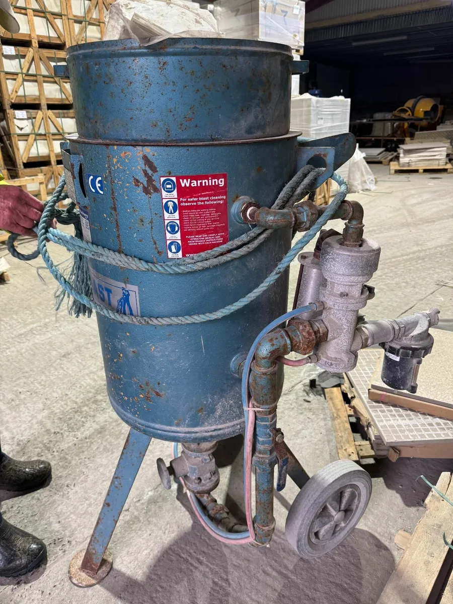 Compressor + Sand-Blaster - Image 2