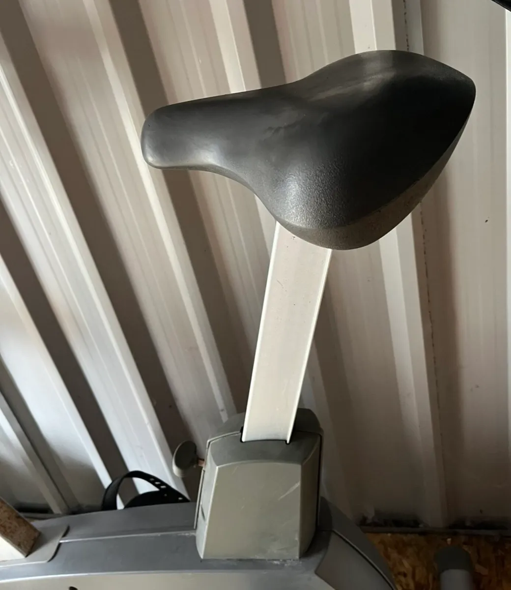 Life fitness 95ci exercise bike - Image 4