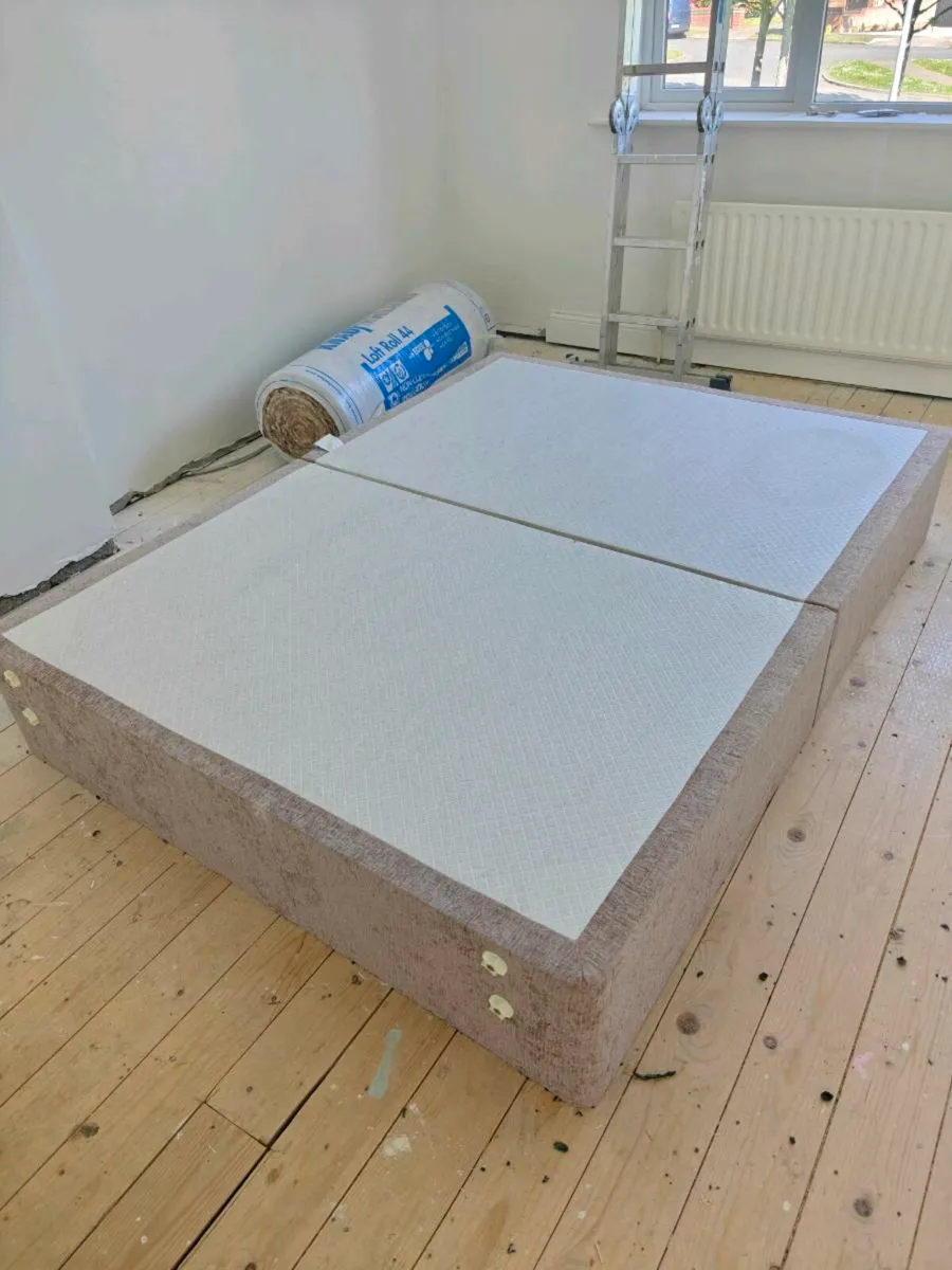 Bed king size and mattress free! - Image 1