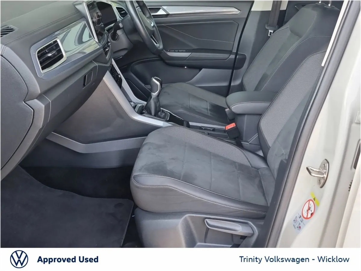 Volkswagen T-Roc Style Plus  2.0 TDI 116 BHP  low - Image 4