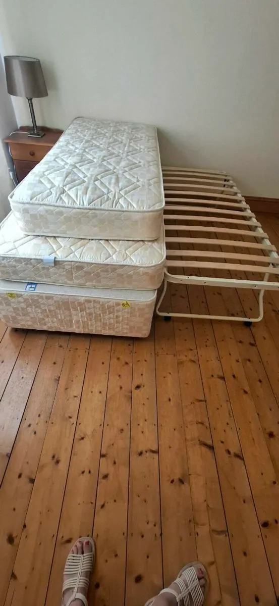 New pull out single to double bed - Image 2