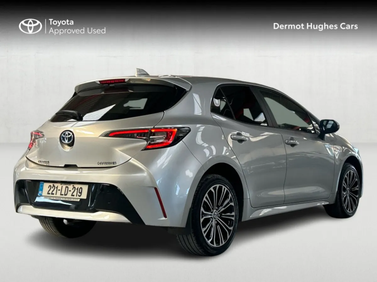 Toyota Corolla HYBRID SOL H/B 4DR AUTO - Image 2