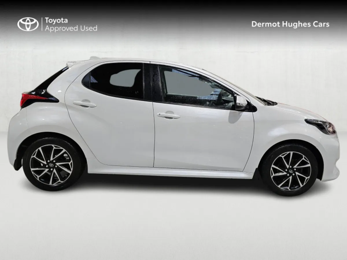 Toyota Yaris 1.0 L/SPORT MONO 4 4DR - Image 3