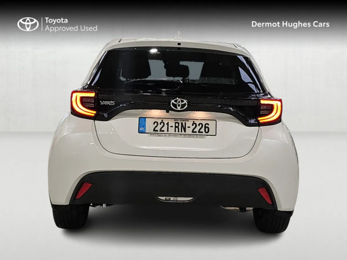 Toyota Yaris 1.0 L/SPORT MONO 4 4DR - Image 4